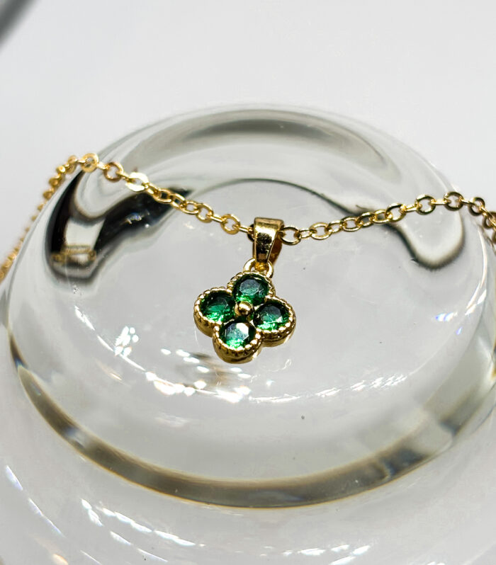 Small green Ireland necklace