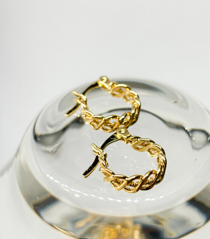 Braided small hoop earrigns